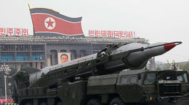 KĽDR simulovala útoky na Južnú Kóreu, Kim Čong-un bol s výsledkom spokojný