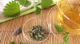 Čaje, ktoré pomôžu pri endometrióze a bolestivej menštruácii 