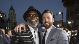 Samuel L. Jackson (vľavo) a Chris Evans