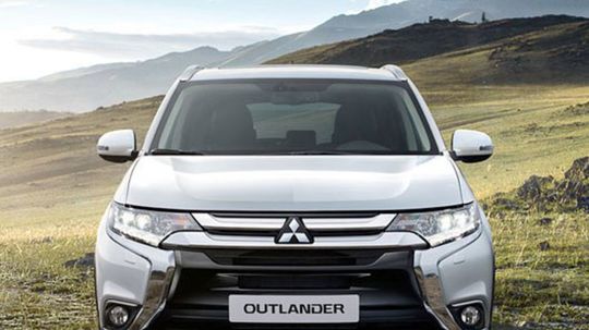 Mitsubishi Outlander - 2016