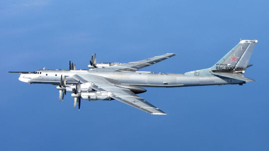 Ruské bombardéry vleteli do aljašskej zóny, NATO očakáva jadrový test