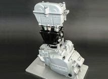 Motor z plastu