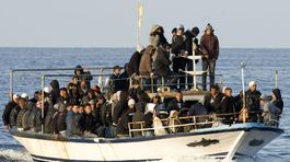 Na zakázanej demonštrácii v Calais zadržala polícia desať ľudí