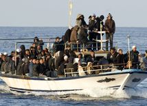 Taliansko, loď, utečenci