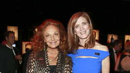 Dizajnérka Diane von Furstenberg (vľavo) a americká veľvyslankyňa Organizácie Spojených národov Samantha Power.