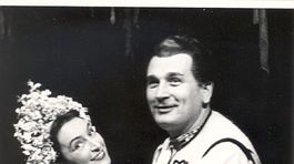 E.Suchon Krutnava  1949 - Margita Cesanyiova ako Katrena  Stefan Hoza ako Ondrej - foto Podhorsky