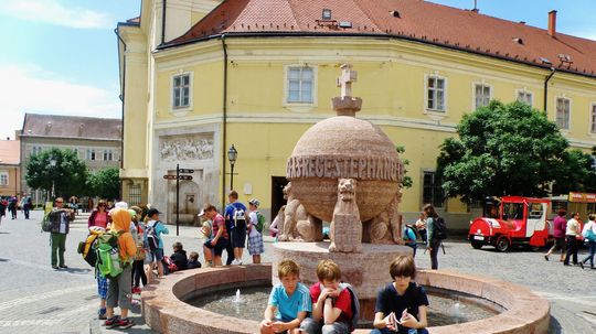 Stoličný Belehrad - žulové krajinské jablko na...
