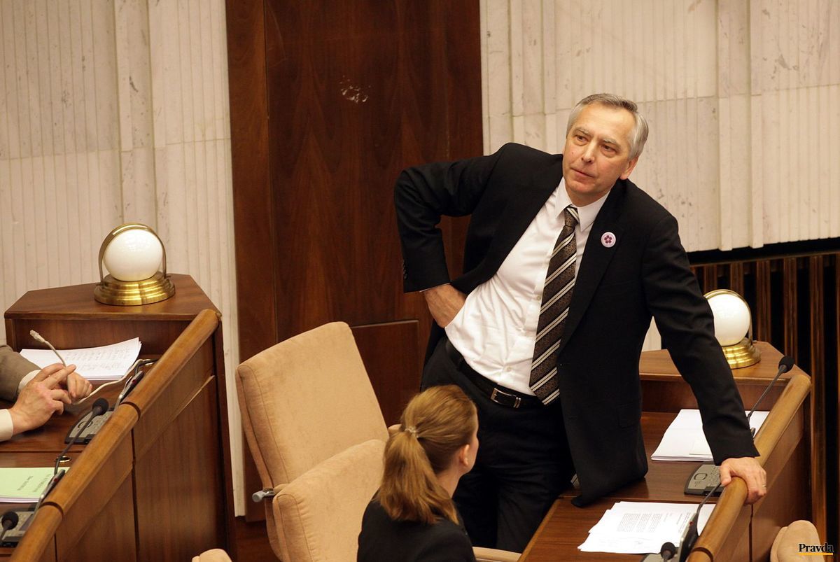 Predseda KDH Ján Figeľ vystúpil v piatok v...