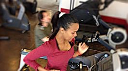 Takto sa hviezda Avataru mučí vo fitku. (Po)tehotenské kilá musia preč!