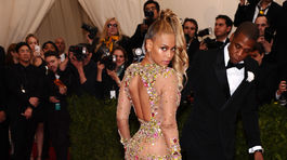 Beyonce a jej vyzývavý model od Givenchy.