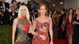 Donatella Versace a speváčka Jennifer Lopez.