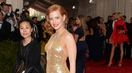 Herečku Jessicu Chastain obliekol módny dom Givenchy.