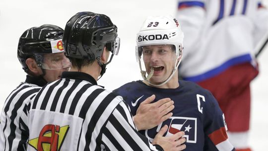 rozhodcovia, Rusko - USA, MS 2015, hokej
