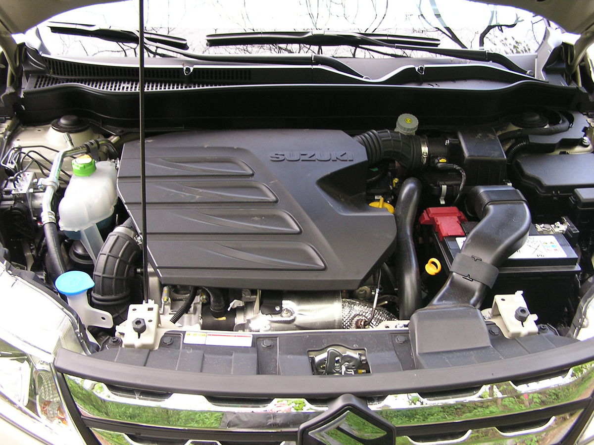 Jeep Grand Cherokee a Suzuki Vitara používali...