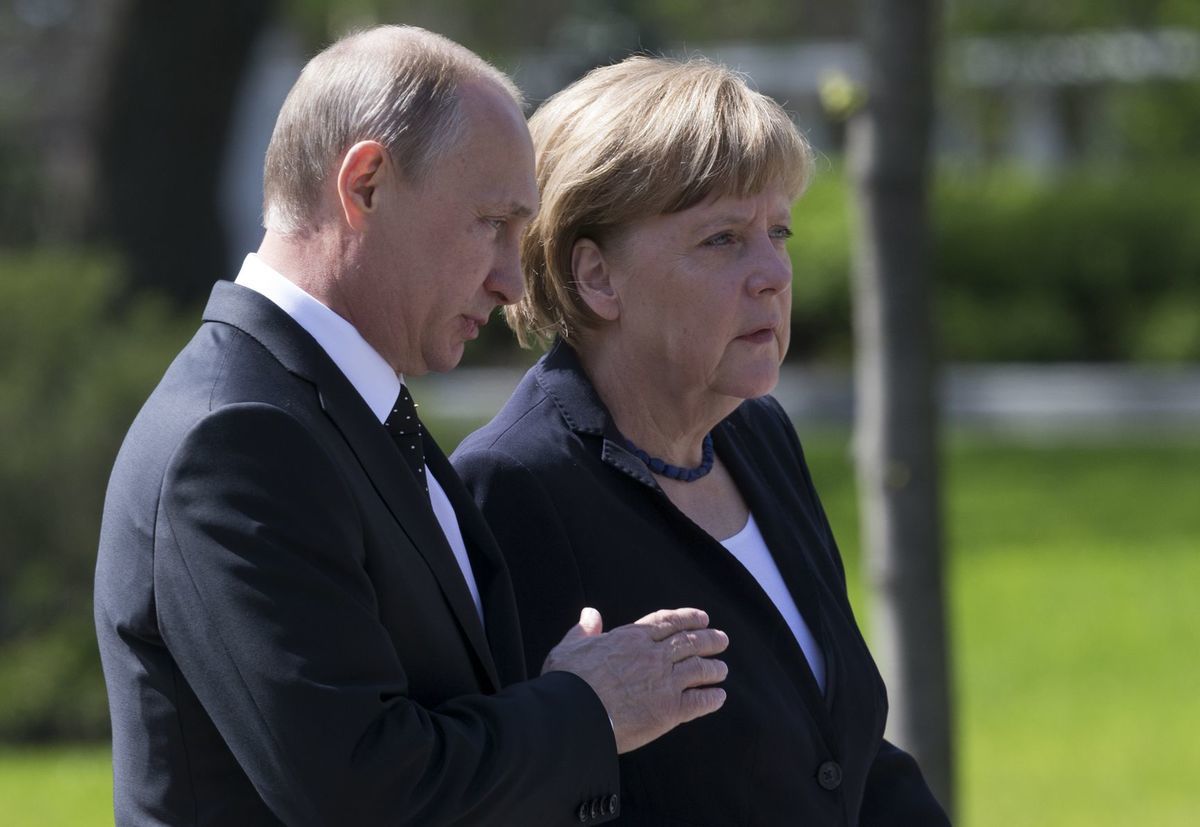 Nemecká kancelárka Angela Merkelová s ruským...