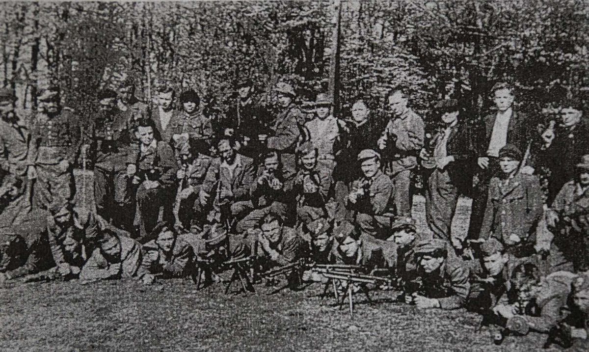 Pod Radhošťom, 7. mája 1945. Rjabik je za...