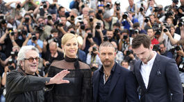 George Miller a herci Charlize Theron, Tom Hardy a Nicholas Hoult