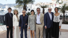 Paul Dano, Jane Fonda, Harvey Keitel, Rachel Weisz, režisér Paolo Sorrentino a herci Michael Caine a Madalina Ghenea predstavili v Cannes film Youth