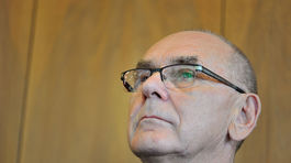 Štát neúnosne využíva externých právnikov, kritizuje šéf NKÚ