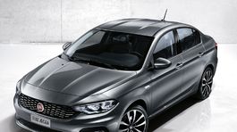 Fiat Ægea: 'Taliansky Logan' príde z Turecka. Určený je pre celý svet