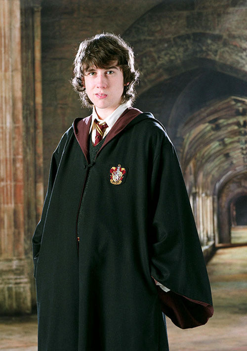 Herec Matthew Lewis ko Neville Longbottom na...