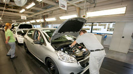 Trnavská automobilka PSA pritiahla ďalšieho investora