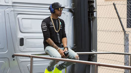 Ecclestone: Hamilton je superpromotér F1. Dôležitejší ako Vettel či Rosberg