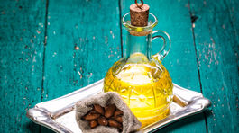 Mandľový olej - hotový zázrak: Poradí si s pokožkou aj vlasmi