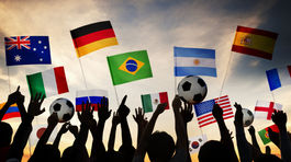 FIFA vyšetrovanie čakala, UEFA zváži, či nenavrhne odklad volieb