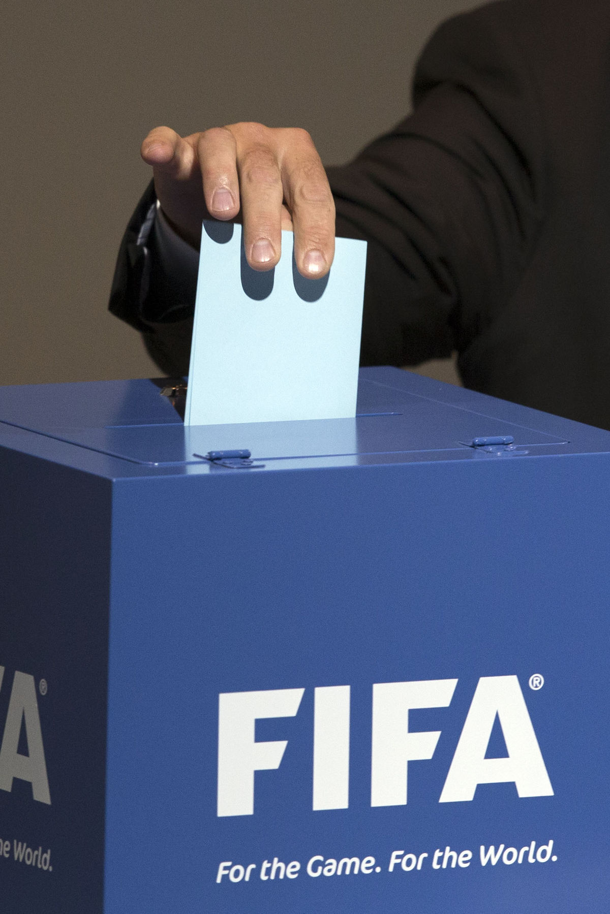 Fotografia zachytávajúca voľby prezidenta FIFA.