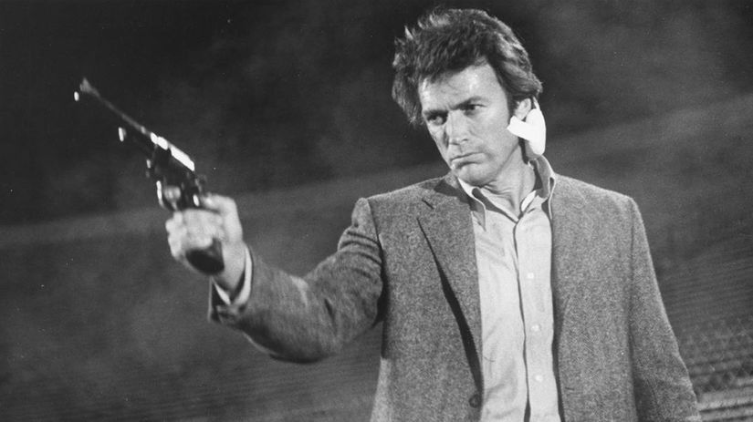Clint Eastwood vo filme Drsný Harry (1971).