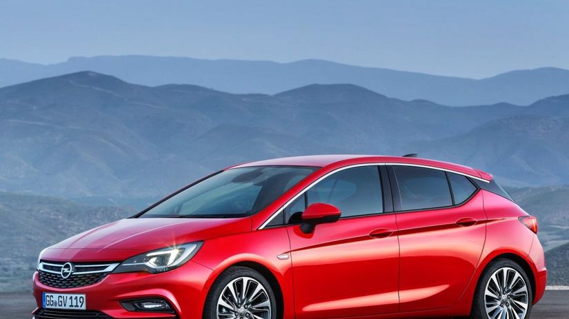 Opel Astra, úradujúce európske auto roka, sa...