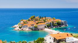 Čierna Hora, Montenegro, more, Jadran, dovolenka pri mori, letná dovolenka, Stredozemné more, Sveti Stefan, ostrov,