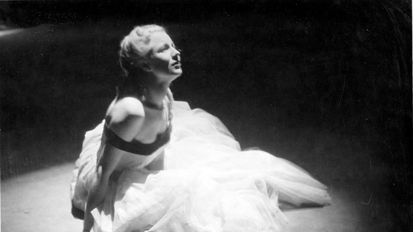 V Sládkovičovej Maríne, SND, 1948