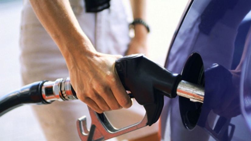 Automobilky nás v spotrebe paliva zavádzajú....