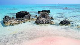 Pláž Pink Sands, ostrov Harbour, Bahamy