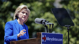 Prieskum: Clintonová má opäť dvojciferný náskok nad Trumpom