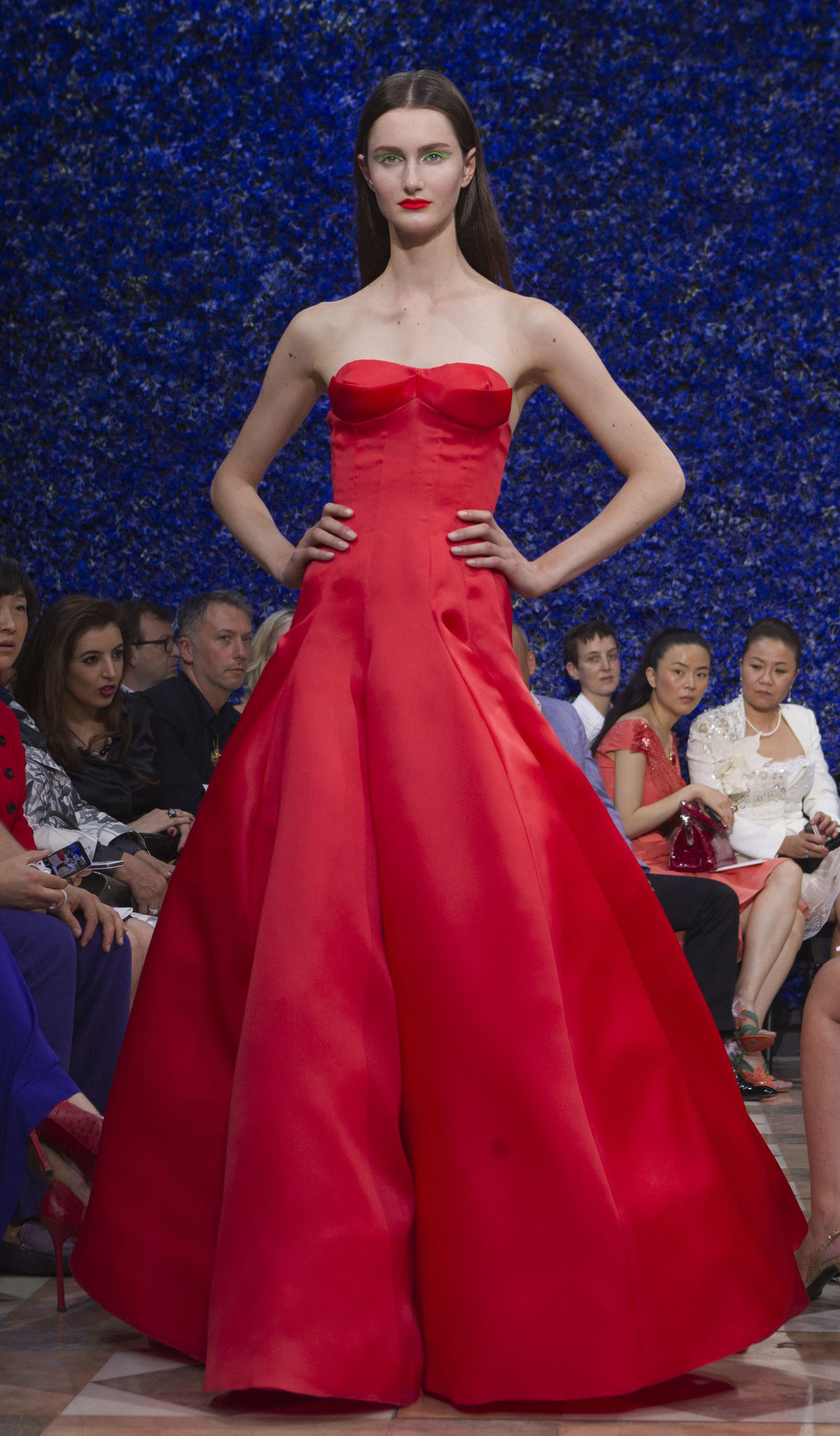 Šaty z prvej kolekcie haute couture, ktorú pod...