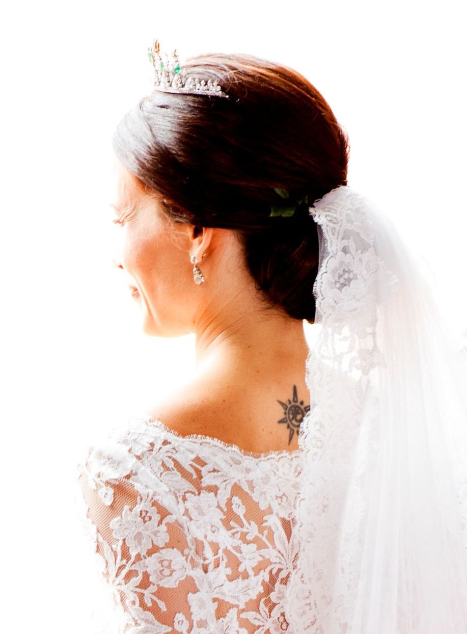 Sofia Hellqvist a jej tetovanie medzi lopatkami.