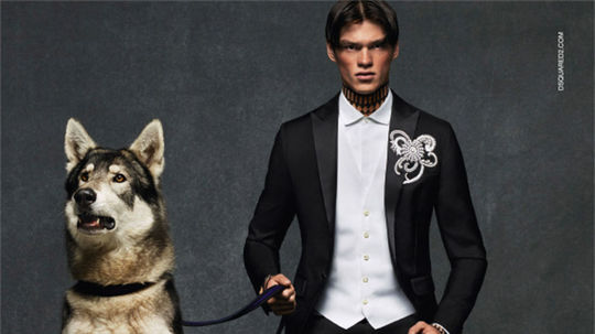 Slovenský model Filip Hrivňák v reklame na...