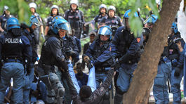 Francúzsky súd: Kontroly migrantov na hraniciach sú legálne