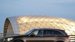 Mercedes-Benz GLC - 2016