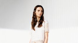 Na leto ako stvorené! Perforované kúsky osviežia dámsky šatník