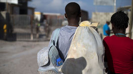 Colníci tento týždeň už tretí raz zaistili utečencov na priechode v Čunove