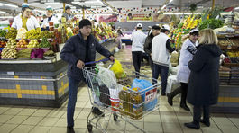Sankcie sa nekončia. Koho bolia viac?