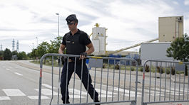 Francúzi identifikovali obeť islamistov aj hlavného podozrivého