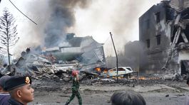 Haváriu vojenského lietadla na Sumatre zrejme zapríčinila porucha motora