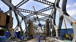 Starý most už bude siahať za polovicu Dunaja