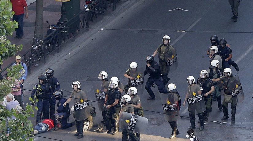 Grécko, demonštrácia, polícia