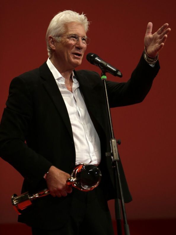 Herec Richard Gere ďakuje za Krištáľový glóbus,...